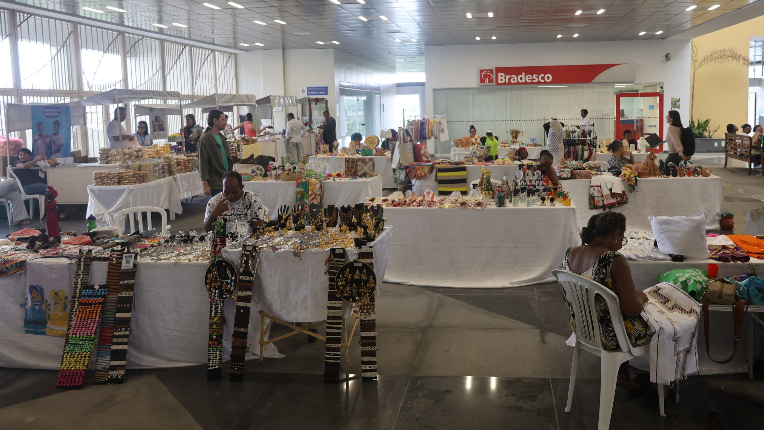 Consumo consciente em prática: ações de sustentabilidade movimentam o TJBA até a sexta-feira (28)   