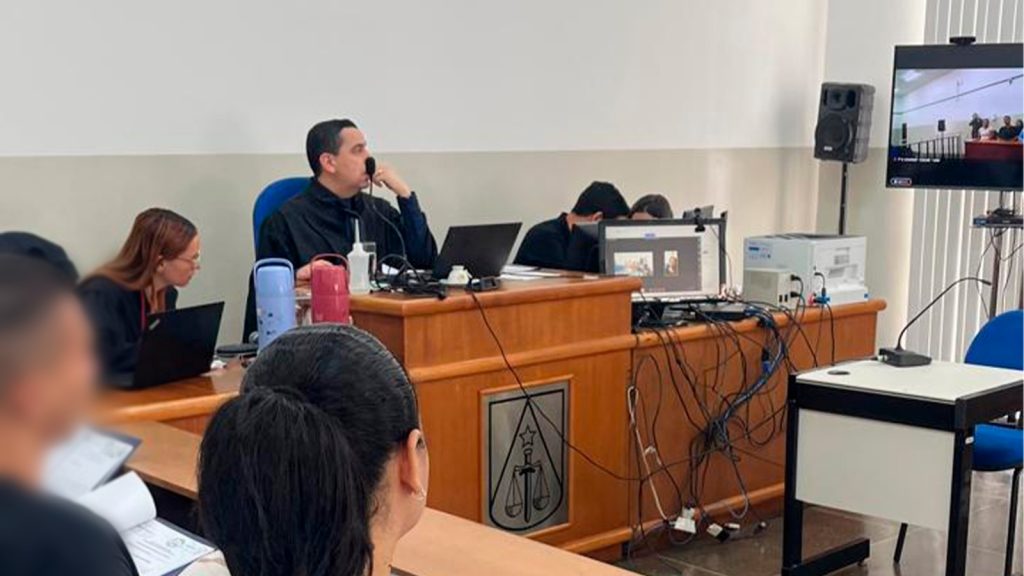 Em júri popular, réu é condenado a 10 anos e 8 meses de reclusão por tentativa de feminicídio em Caculé