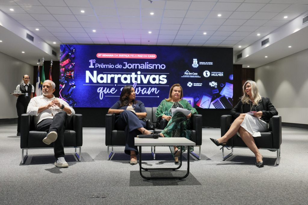 Premiação do TJBA a jornalistas e debate sobre o papel da mídia no enfrentamento à violência contra as mulheres marcam a abertura da 31ª Semana da Justiça pela Paz em Casa   