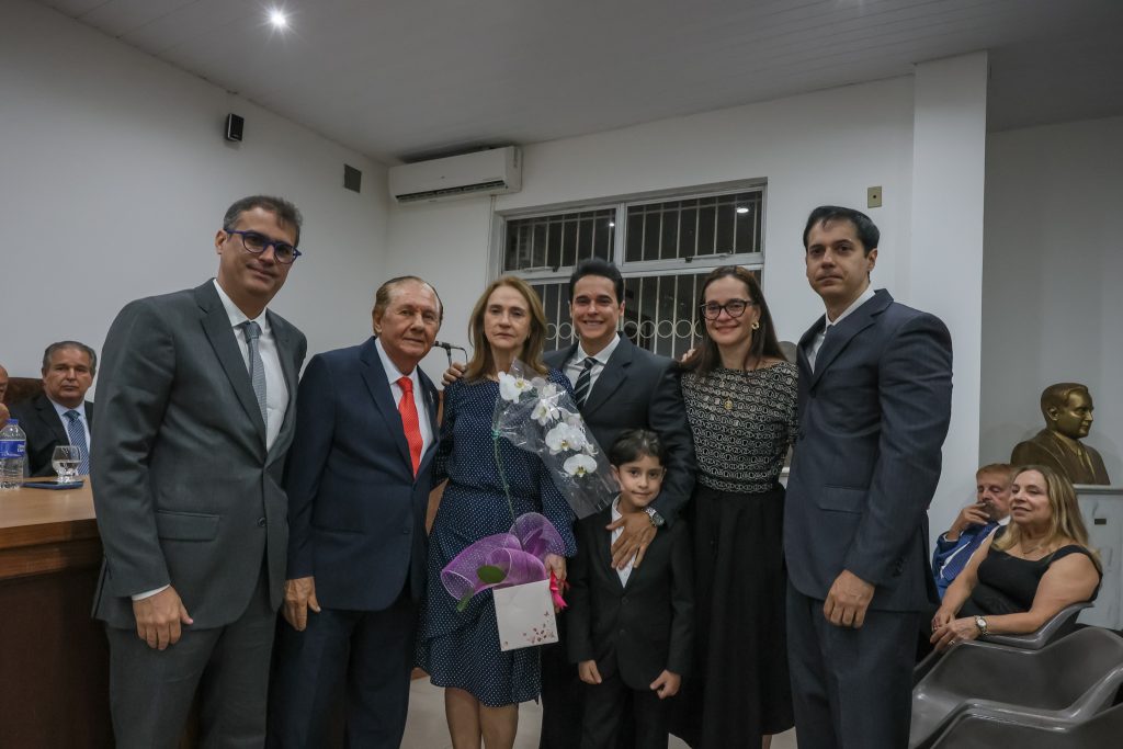 Magistrados participam de homenagem ao Desembargador João Augusto Pinto na Academia de Letras Jurídicas da Bahia   