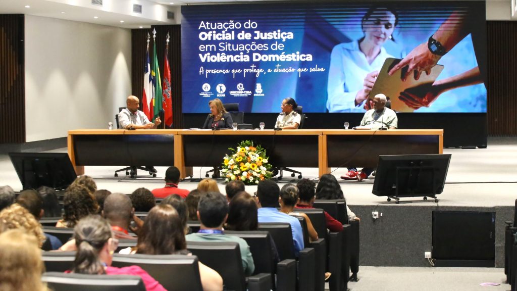 Seminário aborda a atuação do Oficial de Justiça em situações de violência doméstica