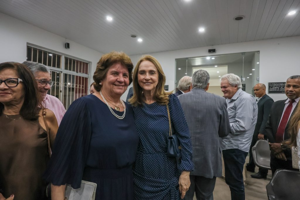 Magistrados participam de homenagem ao Desembargador João Augusto Pinto na Academia de Letras Jurídicas da Bahia   