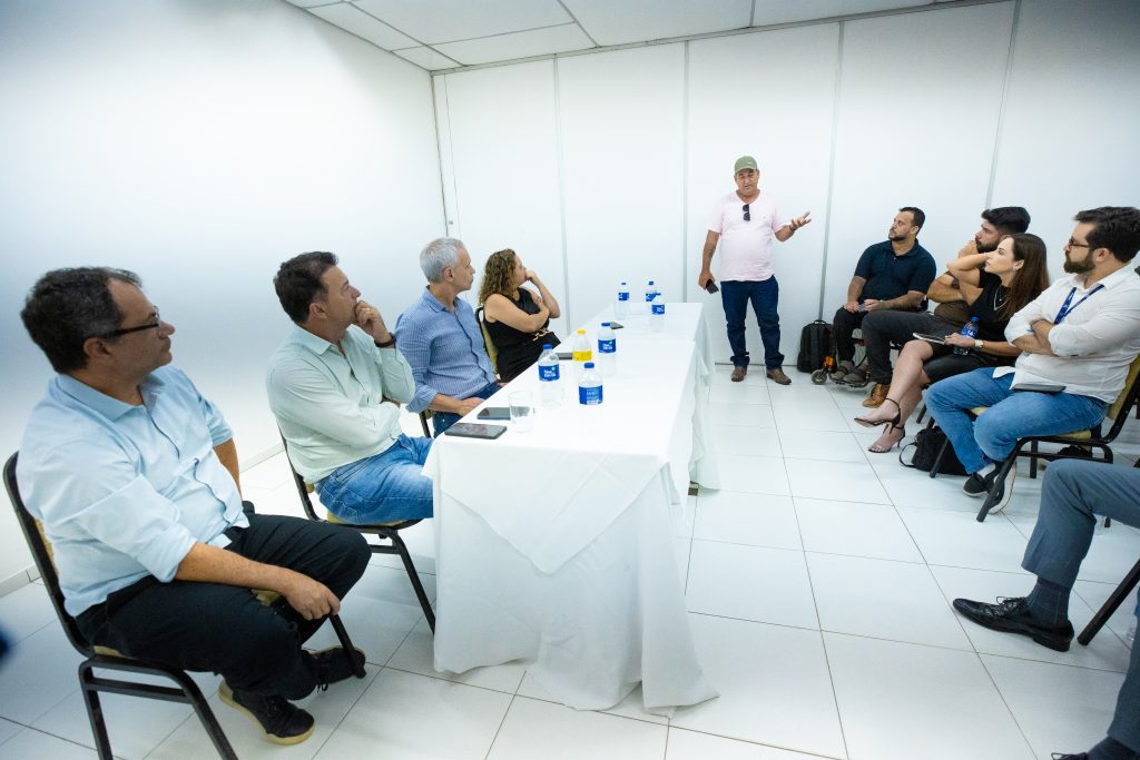 Missão preparatória para visita técnica no território indígena Barra Velha, no sul da Bahia, faz reunião com proprietários de terra