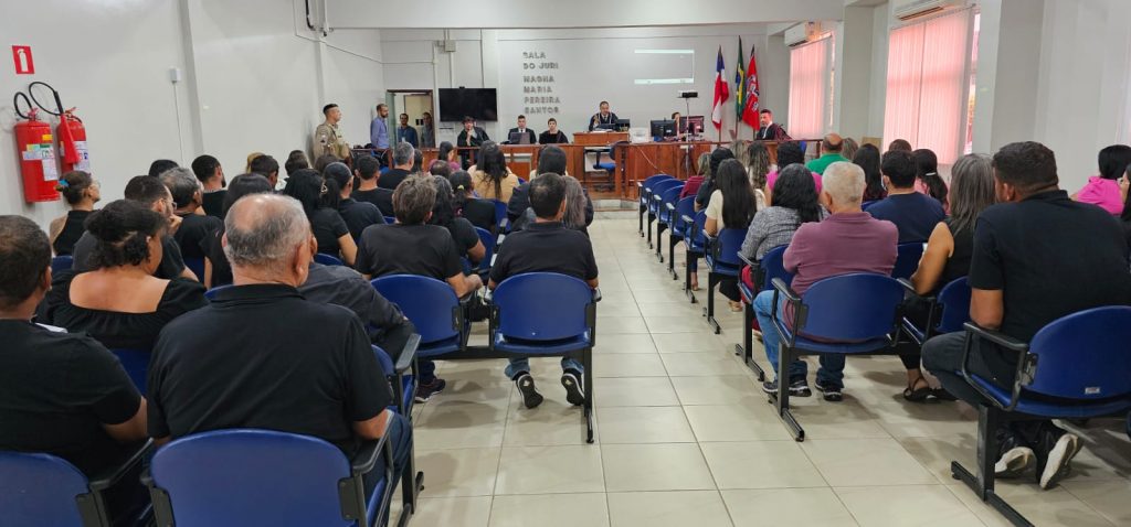 Tribunal do Júri em Brumado condena mulher a 24 anos de reclusão por homicídio qualificado contra o marido    