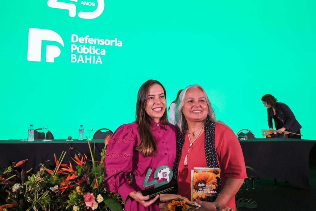 Desembargadores do TJBA participam e recebem homenagens em evento de comemoração dos 40 anos da Defensoria Pública da Bahia