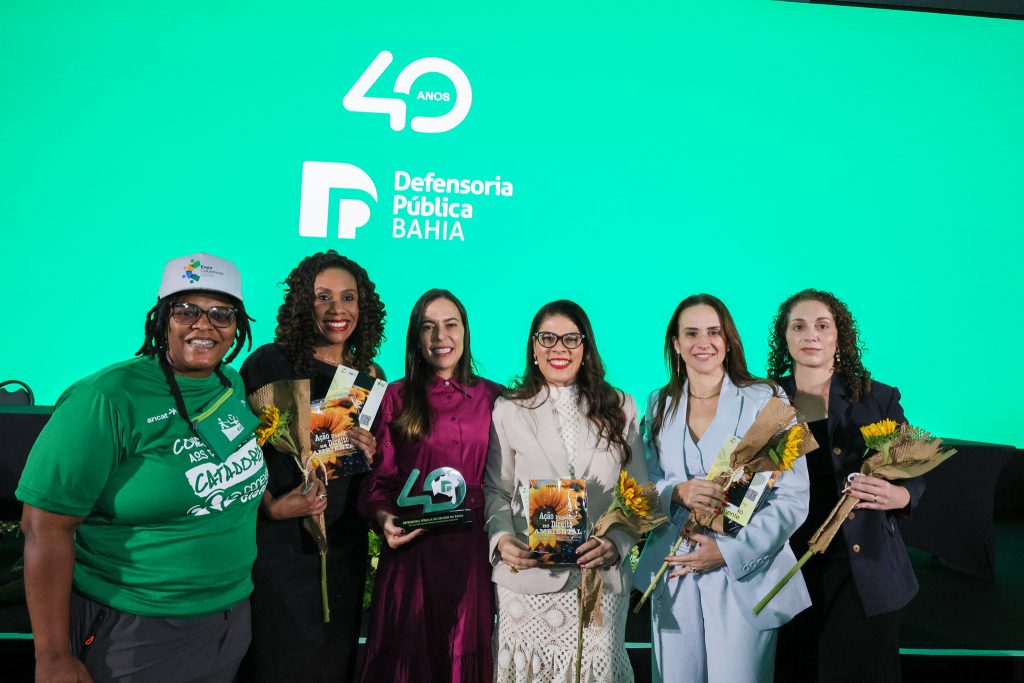 Desembargadores do TJBA participam e recebem homenagens em evento de comemoração dos 40 anos da Defensoria Pública da Bahia