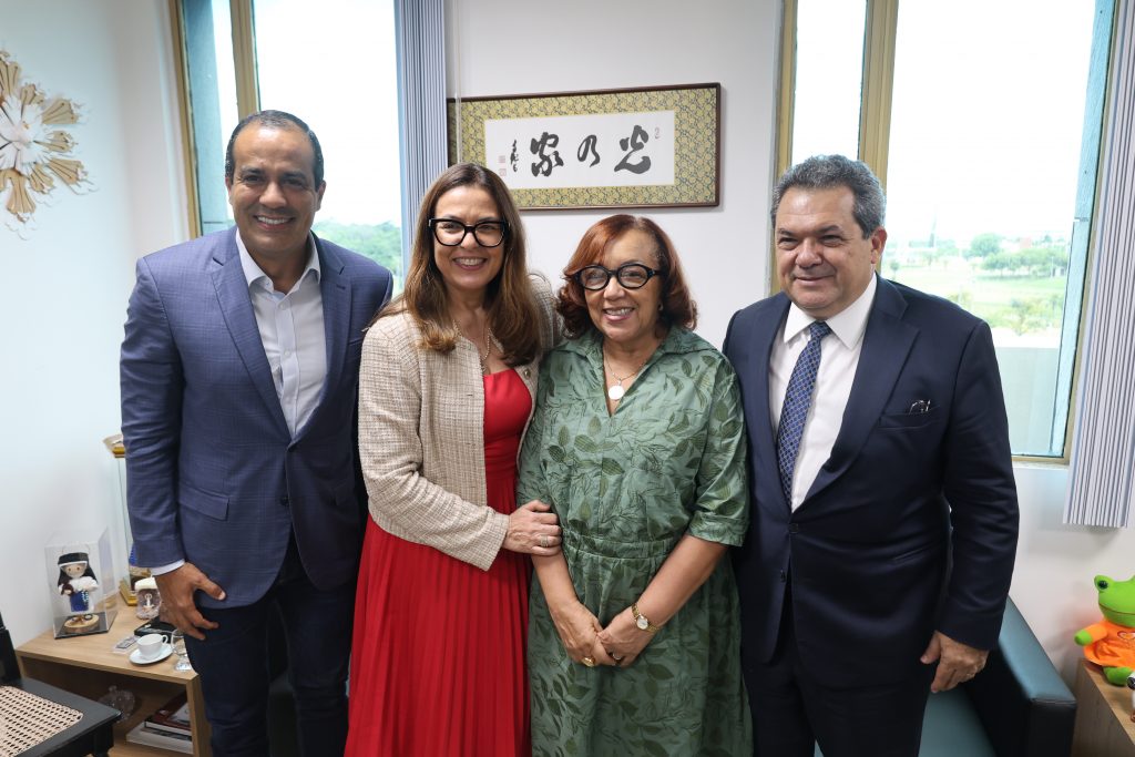 Desembargadora Marielza Brandão recebe Ministro do STJ para discutir políticas de pacificação social