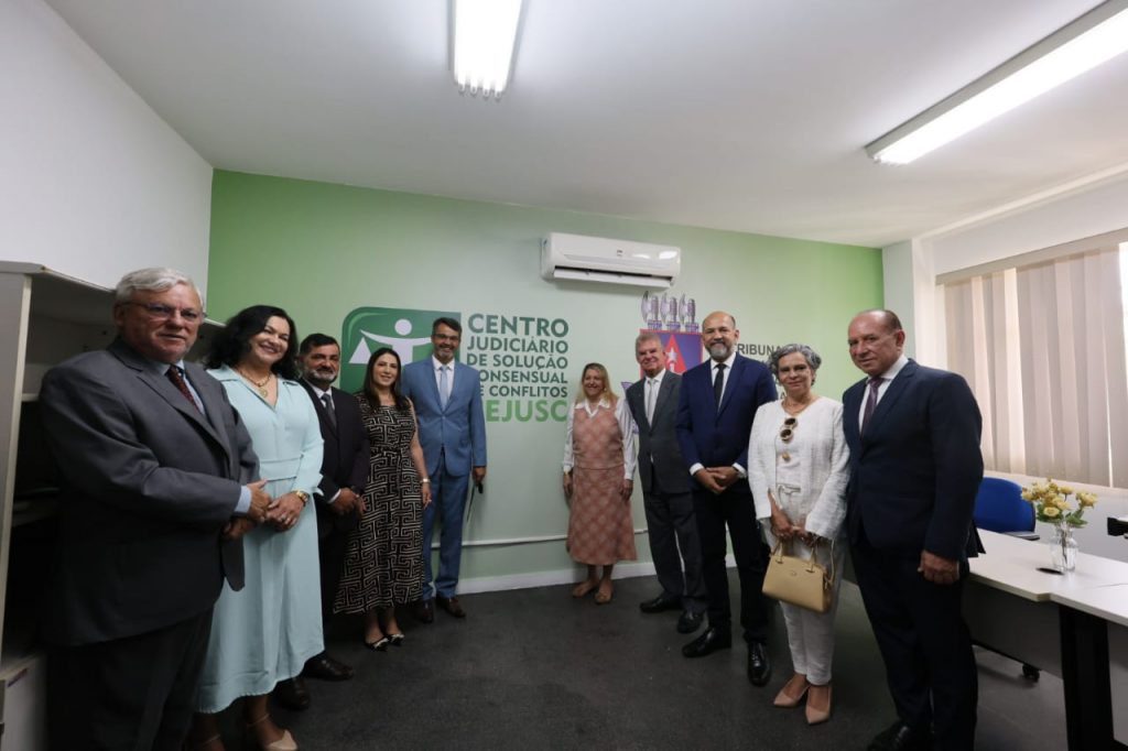 Presidente Cynthia Resende instala 1ª Vara de Família e CEJUSC em Eunápolis; semana é marcada por diversas ações no sul do Estado