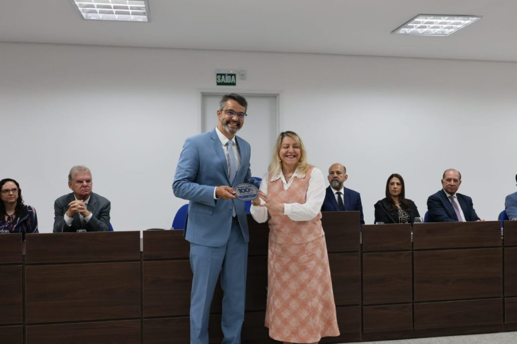 Presidente Cynthia Resende instala 1ª Vara de Família e CEJUSC em Eunápolis; semana é marcada por diversas ações no sul do Estado