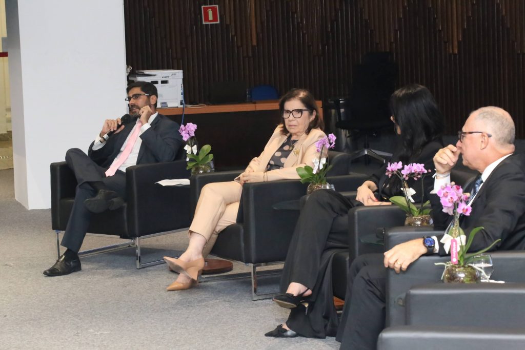 Magistrados do TJBA lideram painéis sobre gestão e inovação no ARIBA 2025