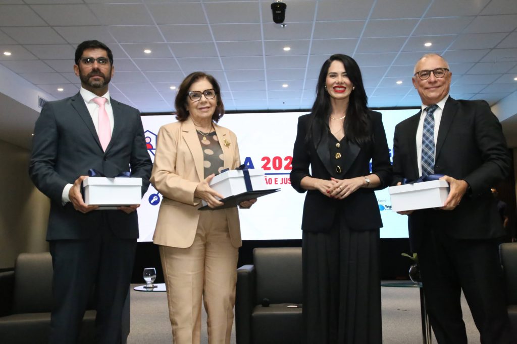 Magistrados do TJBA lideram painéis sobre gestão e inovação no ARIBA 2025