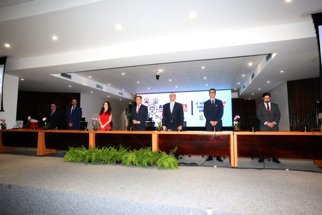 Magistrados do TJBA lideram painéis sobre gestão e inovação no ARIBA 2025