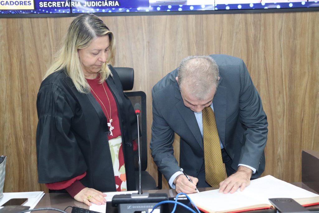 TJBA promove e empossa seis novos Desembargadores   