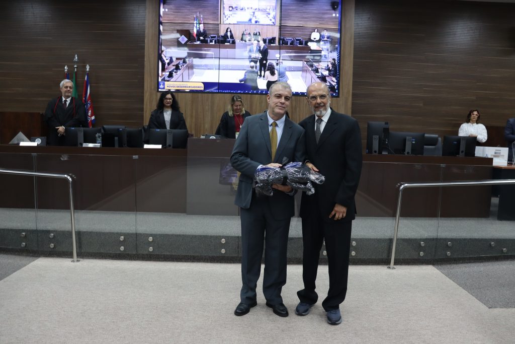 TJBA promove e empossa seis novos Desembargadores   