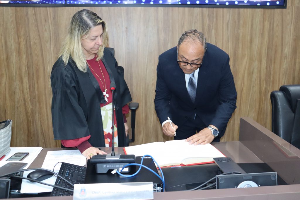 TJBA promove e empossa seis novos Desembargadores   
