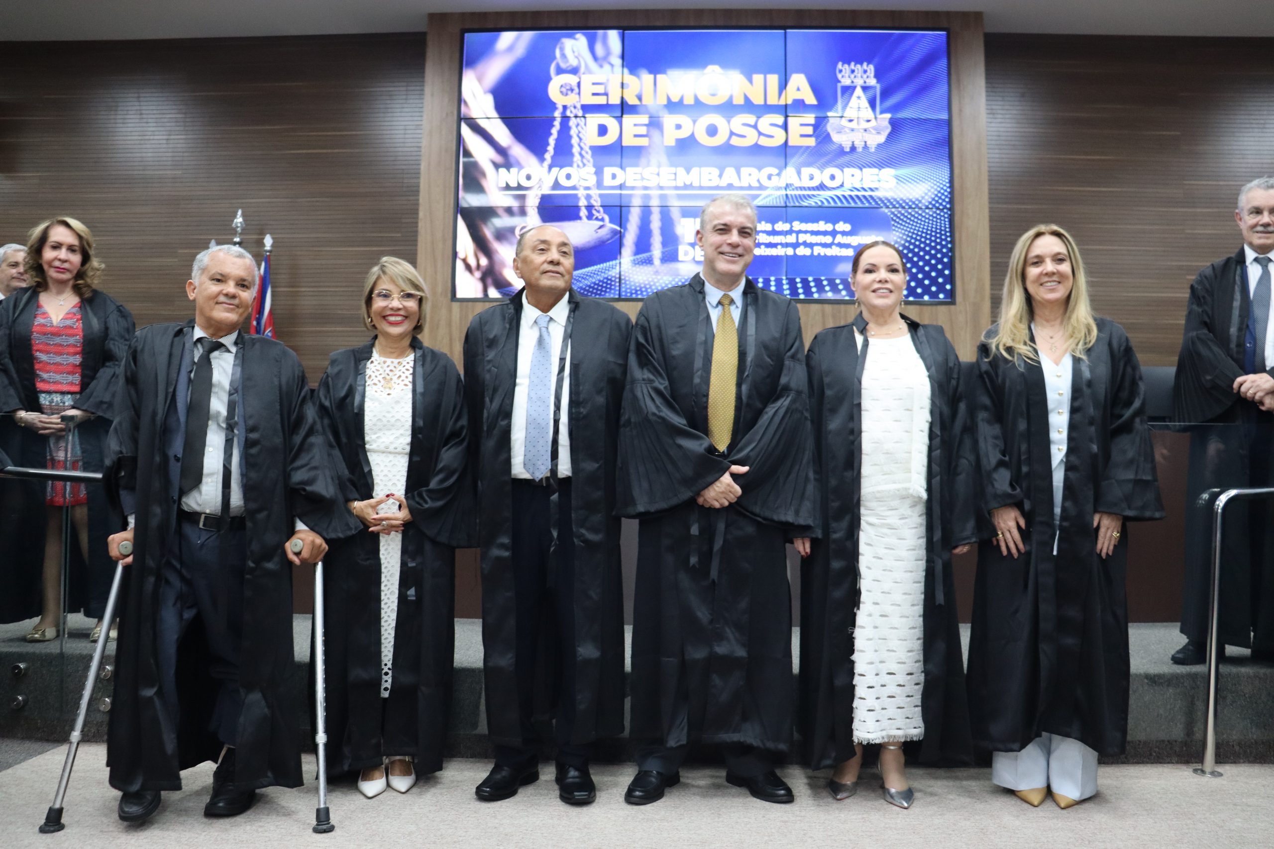 TJBA promove e empossa seis novos Desembargadores   