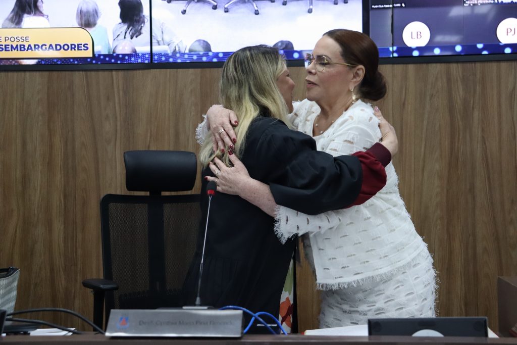 TJBA promove e empossa seis novos Desembargadores   