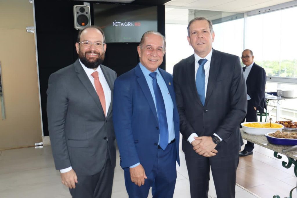 Desembargador Alberto Raimundo é homenageado por terreiro de Candomblé em reconhecimento à trajetória marcada pelo respeito à diversidade religiosa