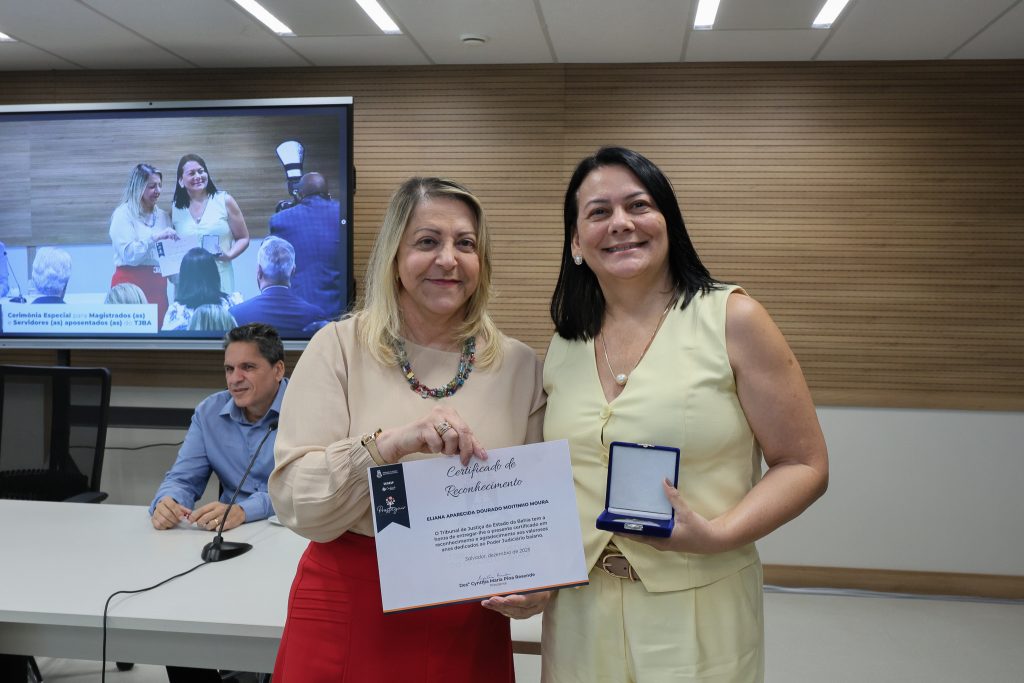 Magistrados e servidores recebem homenagem em cerimônia de encerramento de mais uma edição do Prosseguir