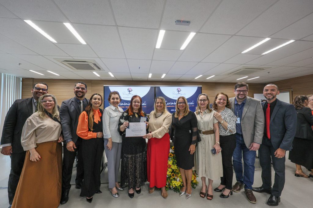 Magistrados e servidores recebem homenagem em cerimônia de encerramento de mais uma edição do Prosseguir