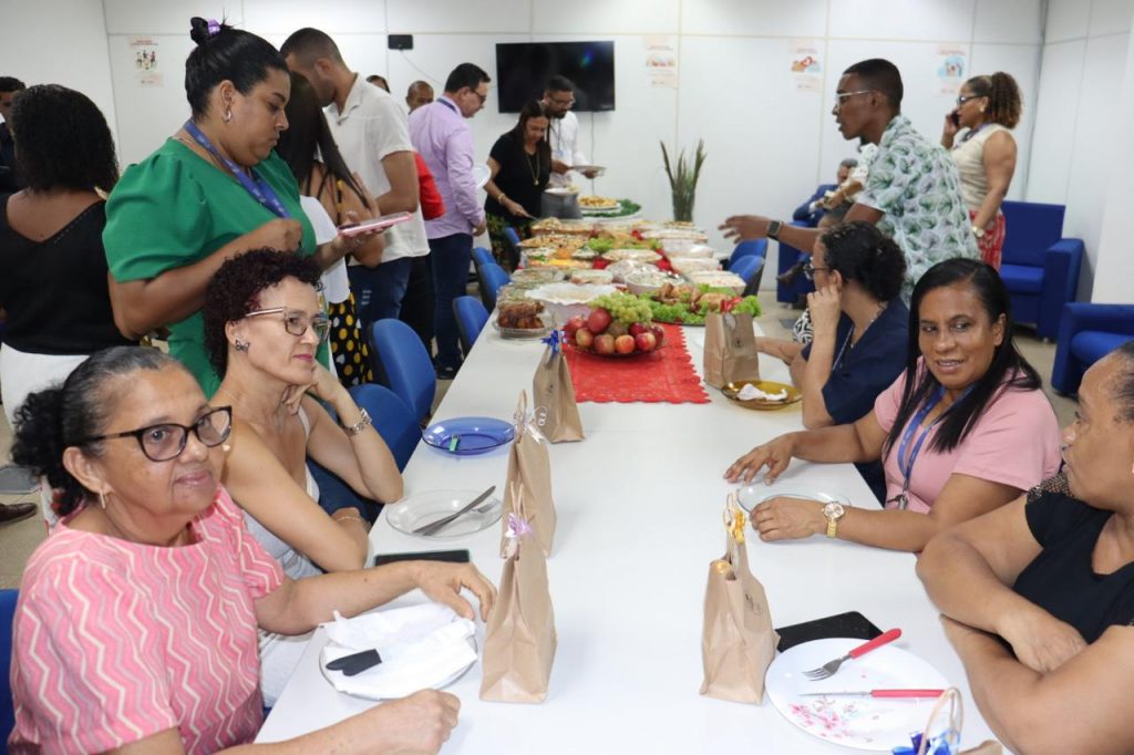 Núcleo Socioambiental participa de confraternização com colaboradores responsáveis pela coleta seletiva de resíduos do TJBA   