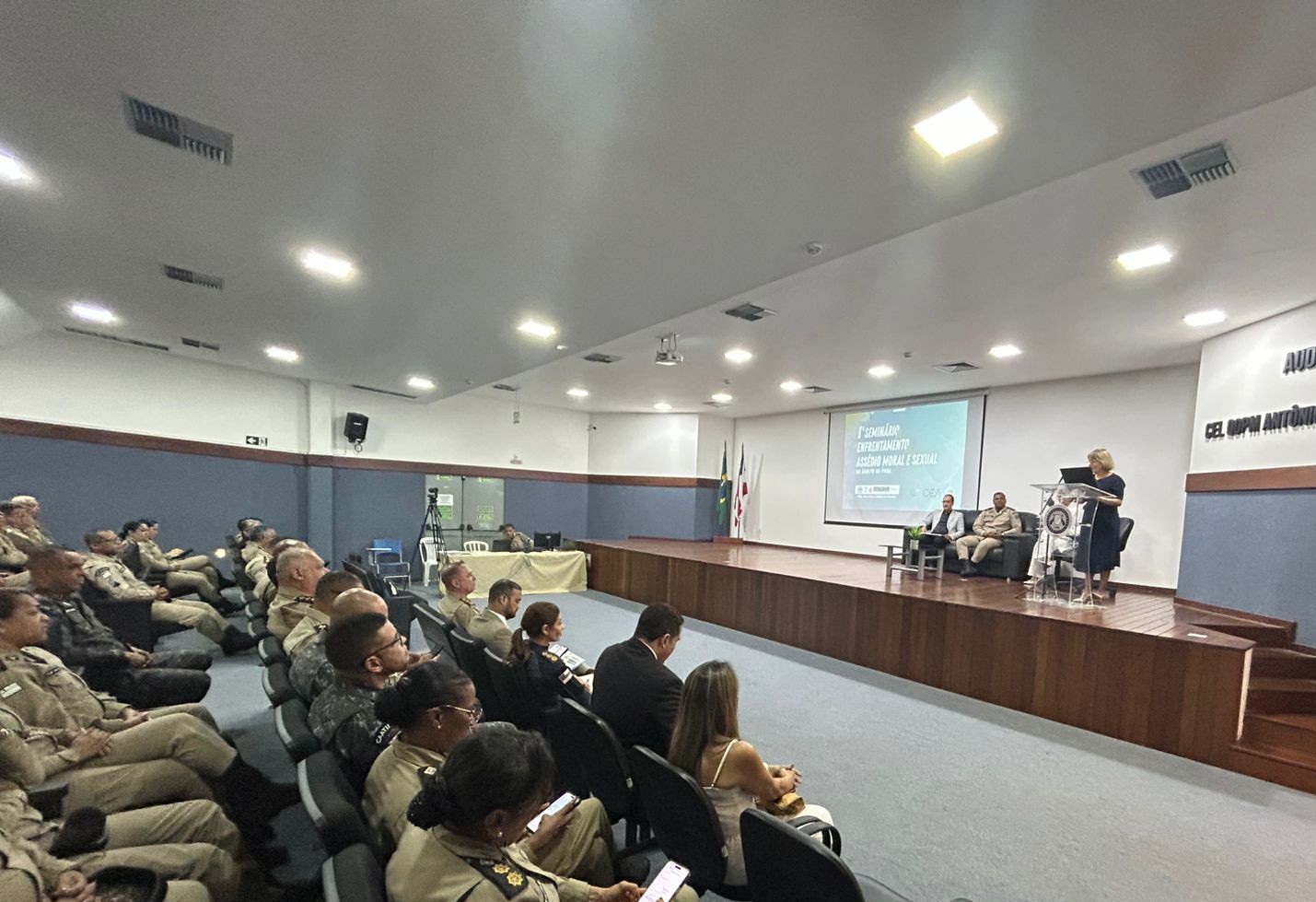 TJBA participa de seminário sobre enfrentamento ao assédio sexual e moral realizado pela PMBA    