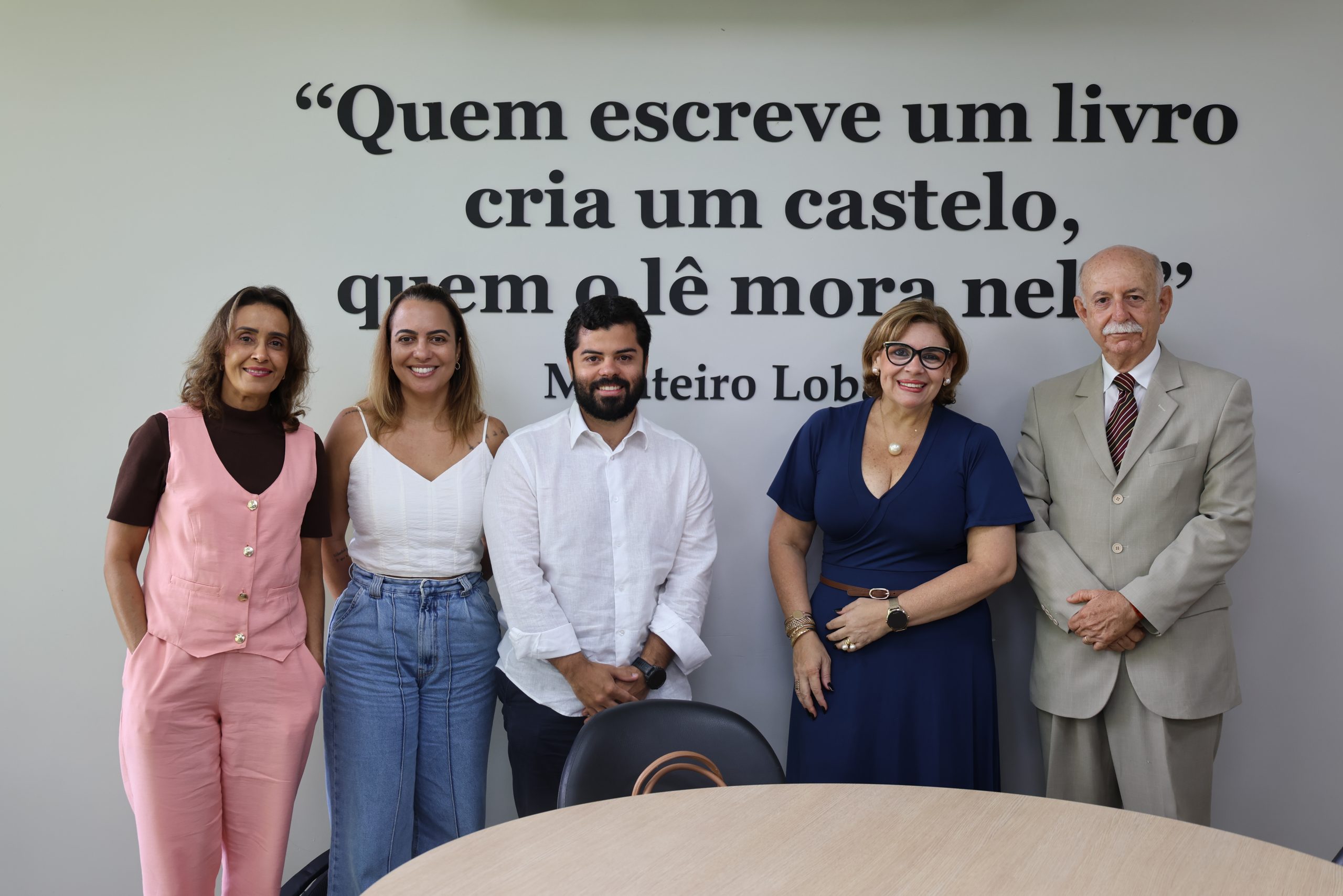 TJBA discute parceria para ampliar oportunidades educacionais a jovens em situação de vulnerabilidade   