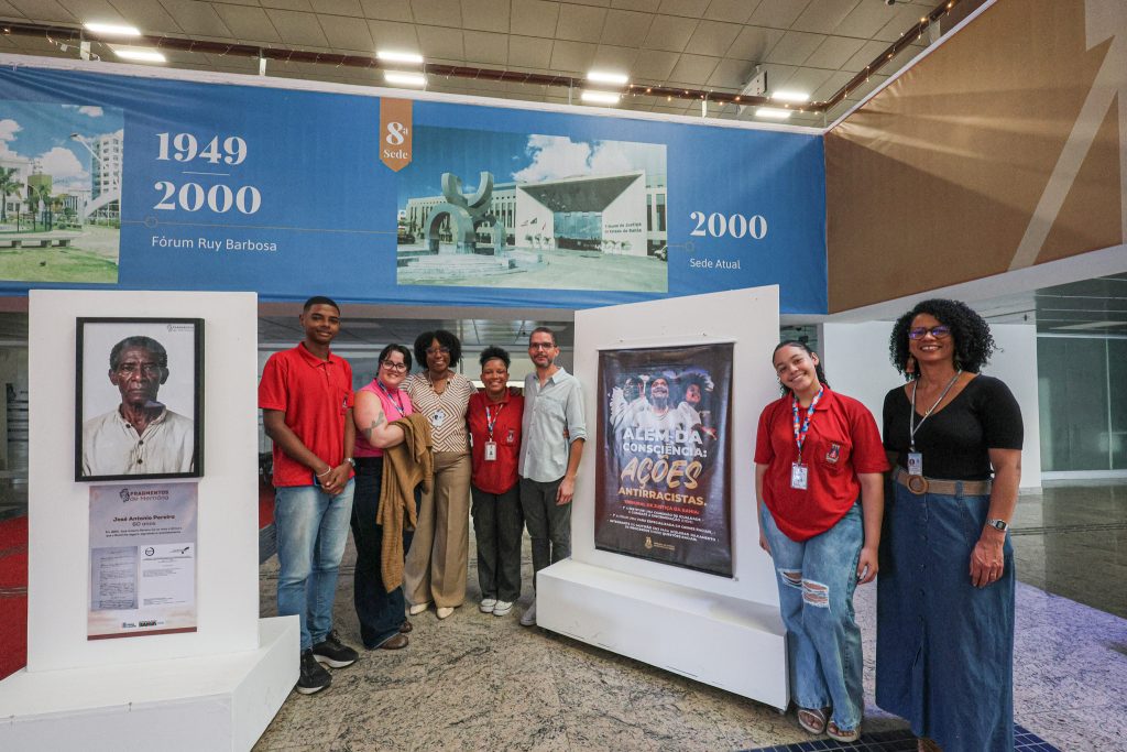 Novembro Negro: exposição “Fragmentos de Memória” recebe visitas guiadas