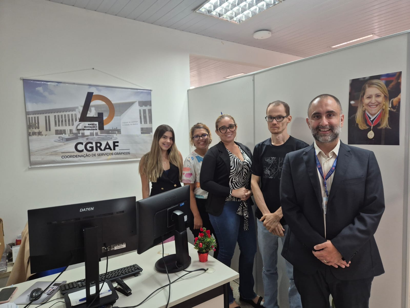 Coordenação de Serviços Gráficos do TJBA realiza última reunião de 2025   