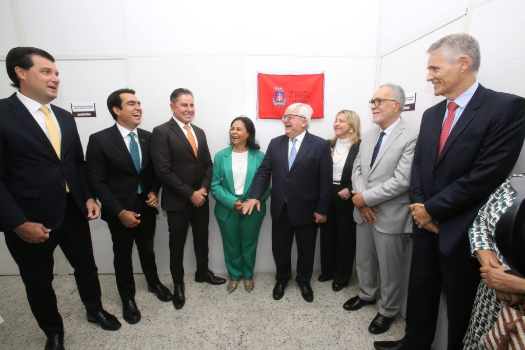 TJBA instala as primeiras Varas Regionais de Meio Ambiente e Conflitos Fundiários da Bahia; Presidente do STJ marca presença nas cerimônias de instalação