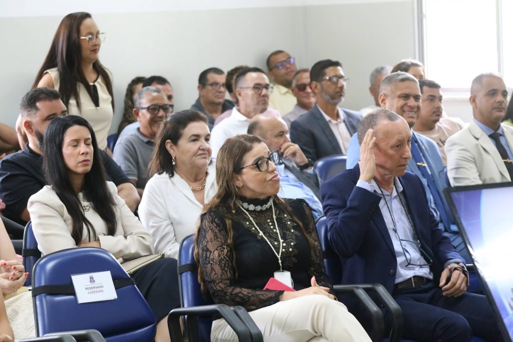 Fórum de Ibirataia é reinaugurado após reforma geral e ganha uma unidade do Cejusc   