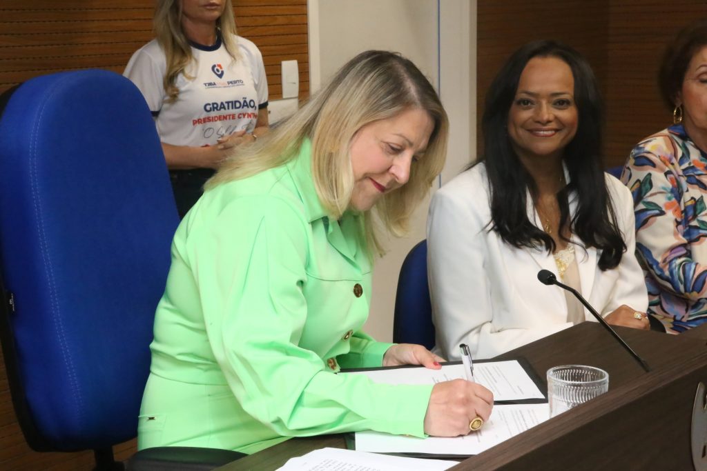 TJBA e PGE assinam protocolo de intenções para implementar um Cejusc Saúde na comarca de Ilhéus   