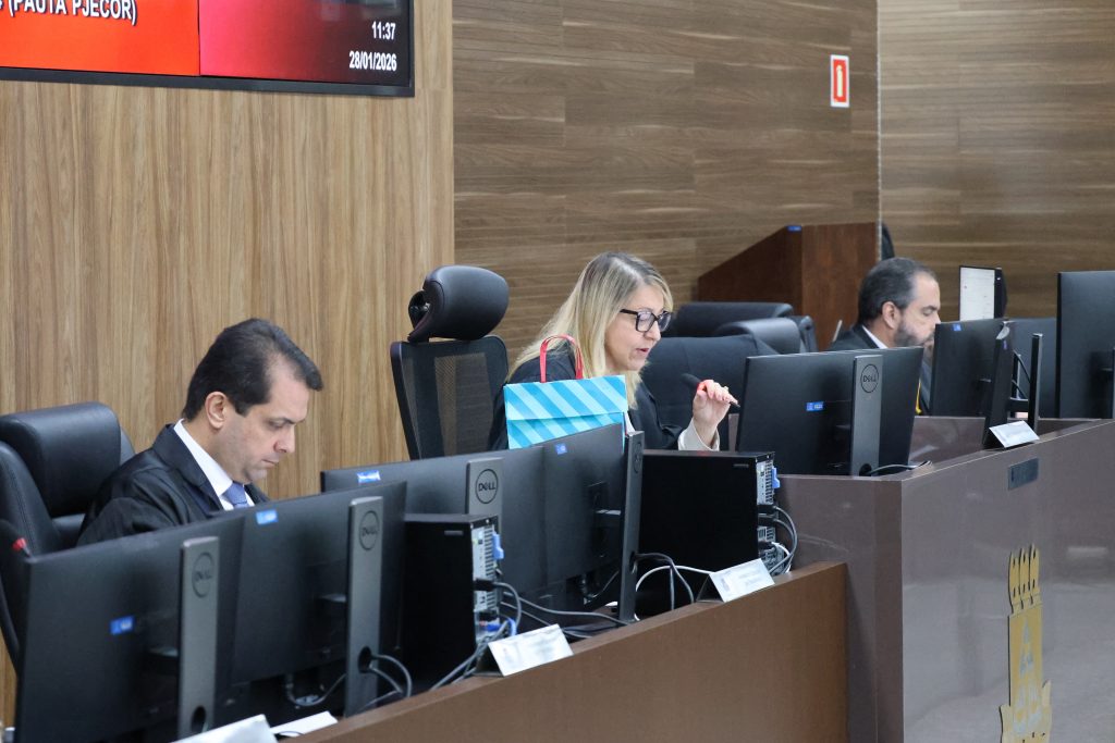 Tribunal Pleno aprova mudanças estratégicas em última sessão presidida pela Desembargadora Cynthia Resende   
