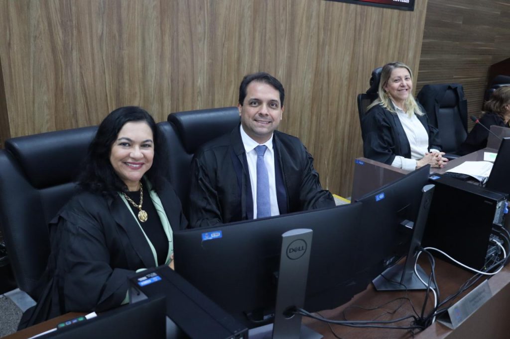 Tribunal Pleno aprova mudanças estratégicas em última sessão presidida pela Desembargadora Cynthia Resende   