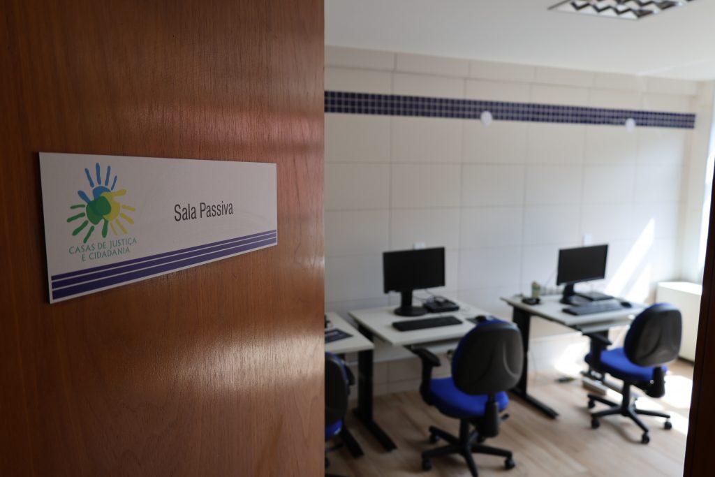 TJBA reinaugura Casa de Justiça e Cidadania na Fundação Lar Harmonia; espaço oferece serviços gratuitos de diversas instituições    