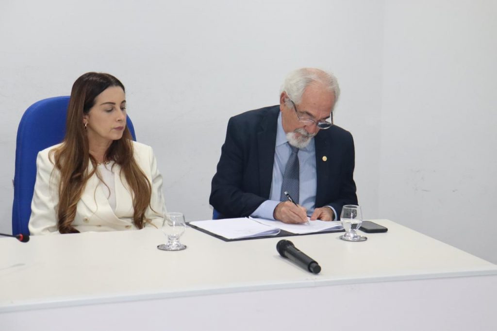 Presidente do TJBA instala mais uma unidade judicial: a 3ª Vara de Execuções Penais da Comarca de Salvador    