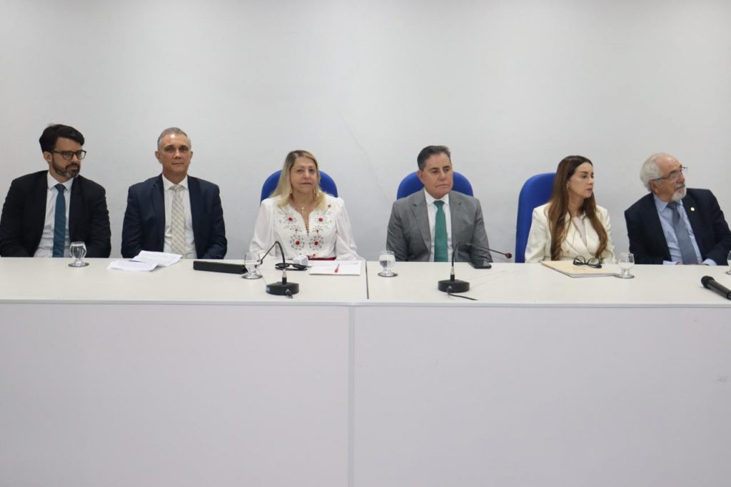 Presidente do TJBA instala mais uma unidade judicial: a 3ª Vara de Execuções Penais da Comarca de Salvador    