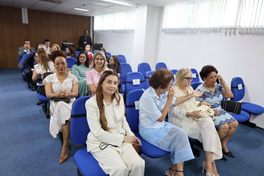 Desembargadora Cynthia Resende instala Pedra Fundamental do novo Fórum Criminal da Comarca de Salvador   