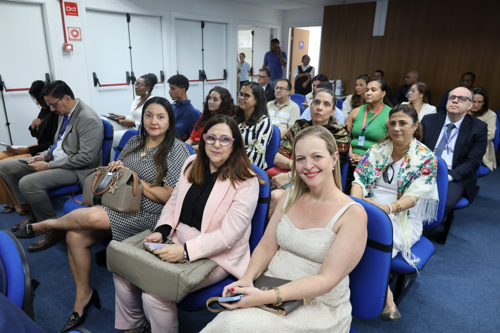Desembargadora Cynthia Resende instala Pedra Fundamental do novo Fórum Criminal da Comarca de Salvador   