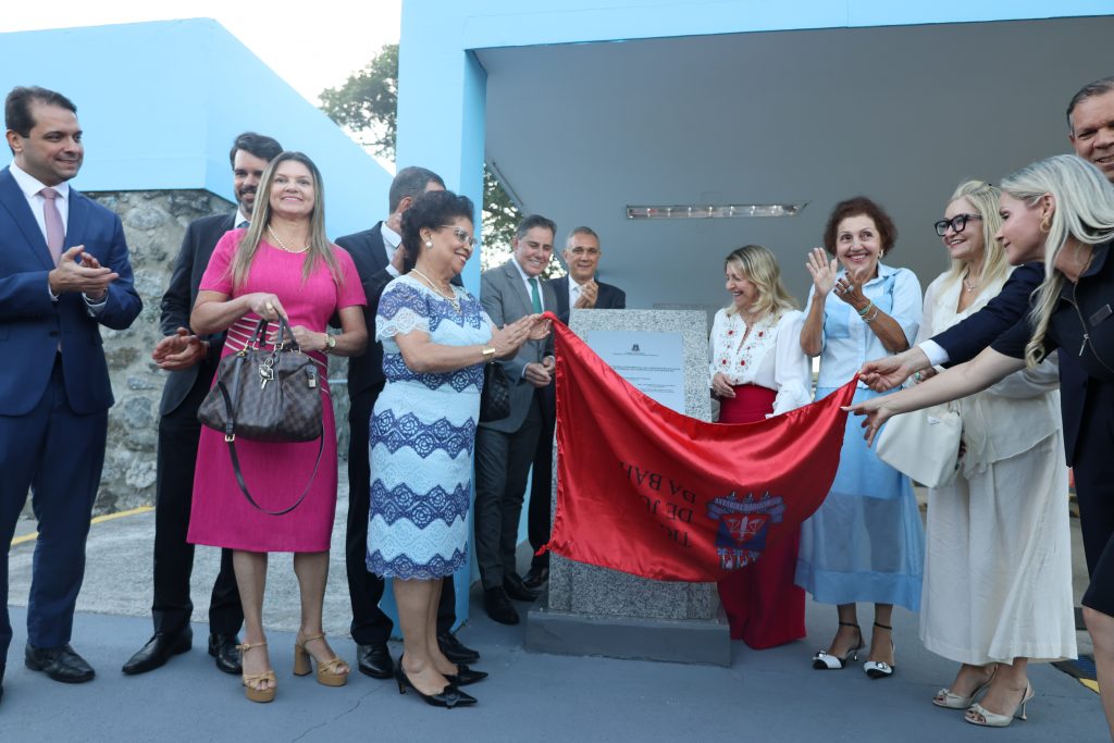 Desembargadora Cynthia Resende instala Pedra Fundamental do novo Fórum Criminal da Comarca de Salvador   