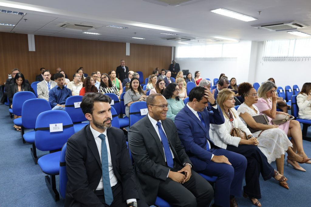 Desembargadora Cynthia Resende instala Pedra Fundamental do novo Fórum Criminal da Comarca de Salvador   