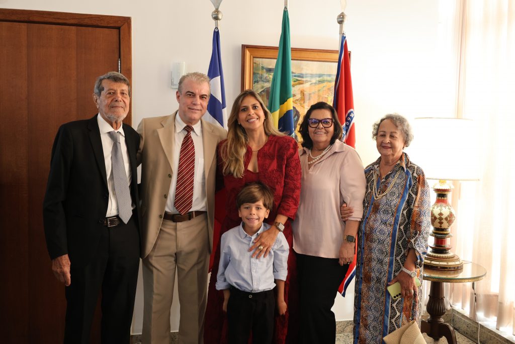 TJBA empossa quatro juízes após permutas com magistrados de outros Tribunais