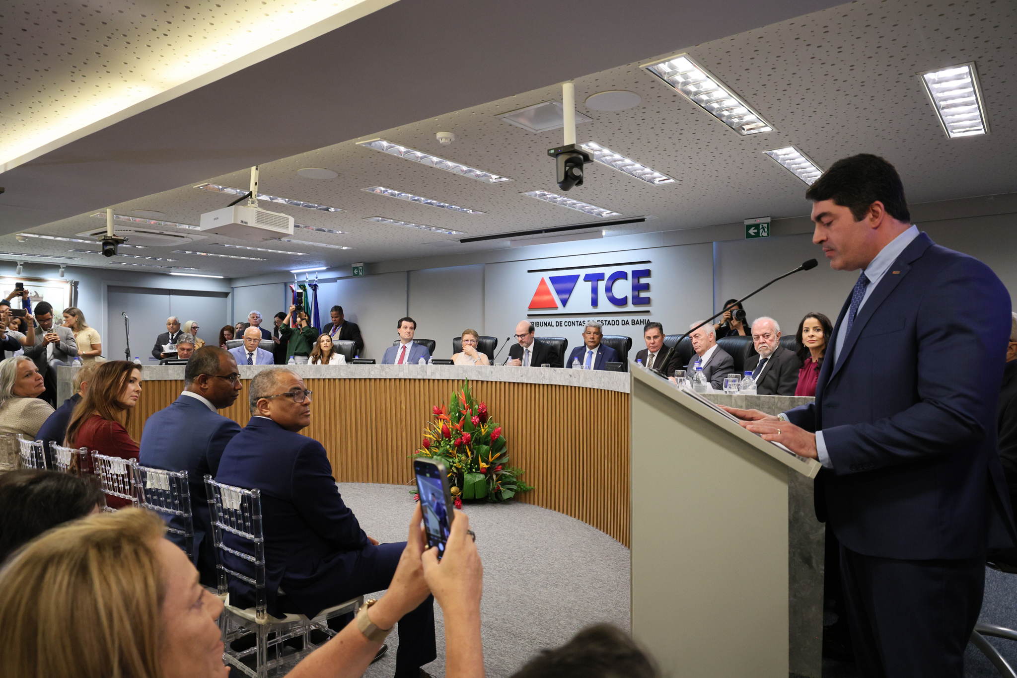 Presidente do TJBA participa da posse solene do novo conselheiro do TCE, Otto Alencar Filho   