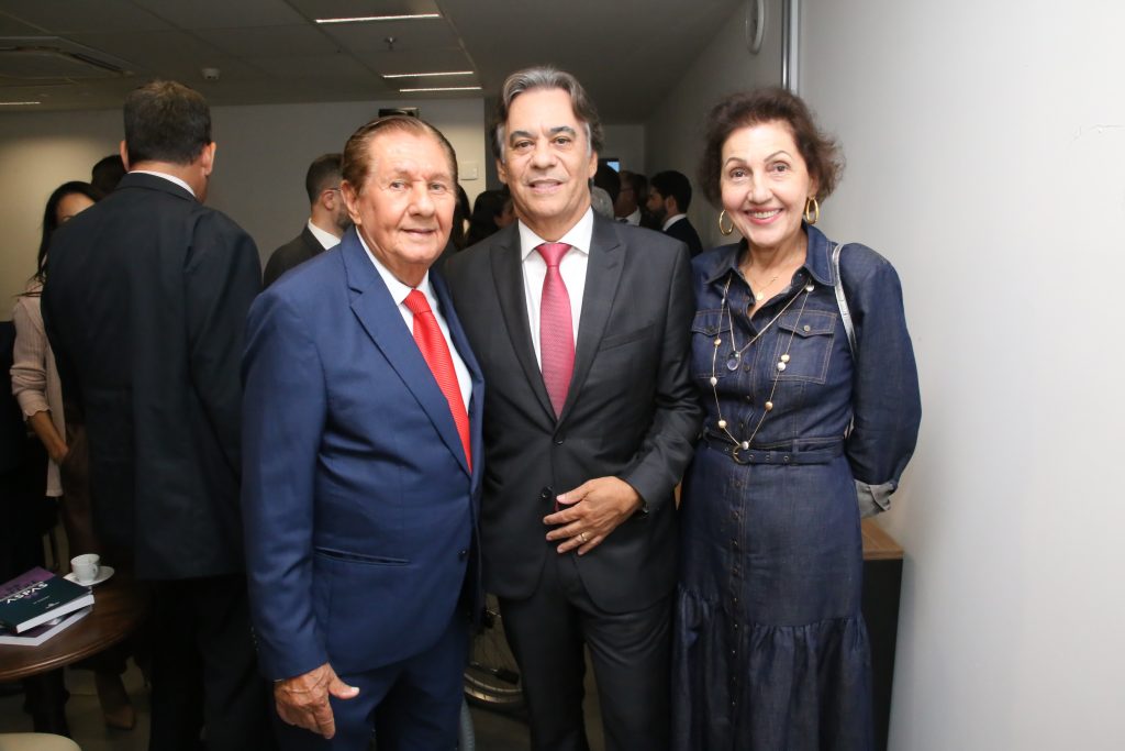 Desembargadores Geder Gomes e Rolemberg Costa tomam posse na Diretoria da Unicorp   