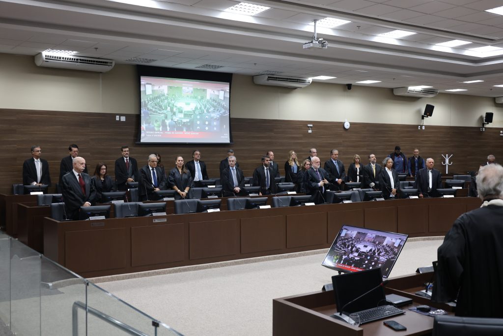 TJBA empossa Ouvidor Judicial e Ouvidora substituta em sessão do Pleno desta quarta-feira (25)