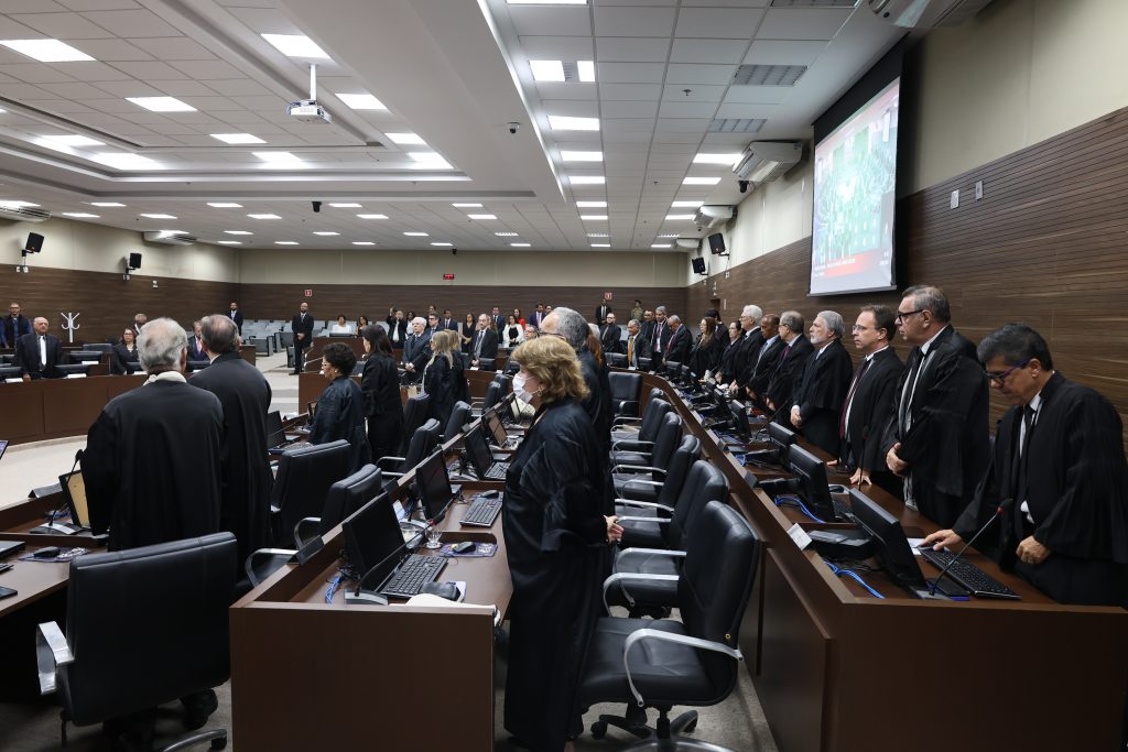 TJBA empossa Ouvidor Judicial e Ouvidora substituta em sessão do Pleno desta quarta-feira (25)
