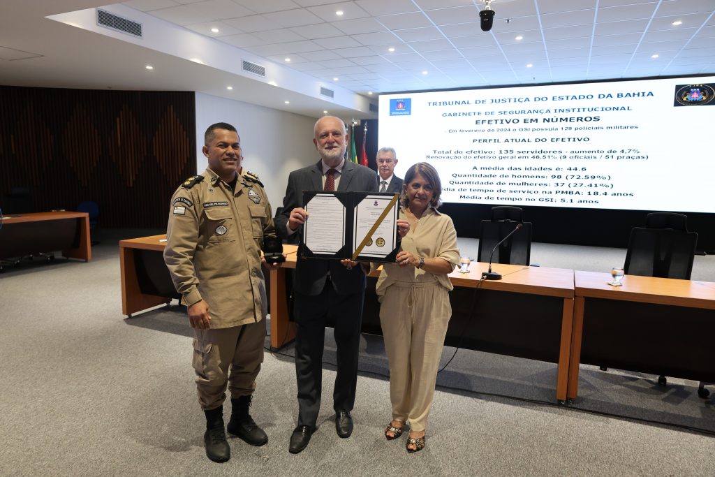 GSI apresenta balanço da gestão e homenageia Desembargadores durante Parada Geral promovida no TJBA