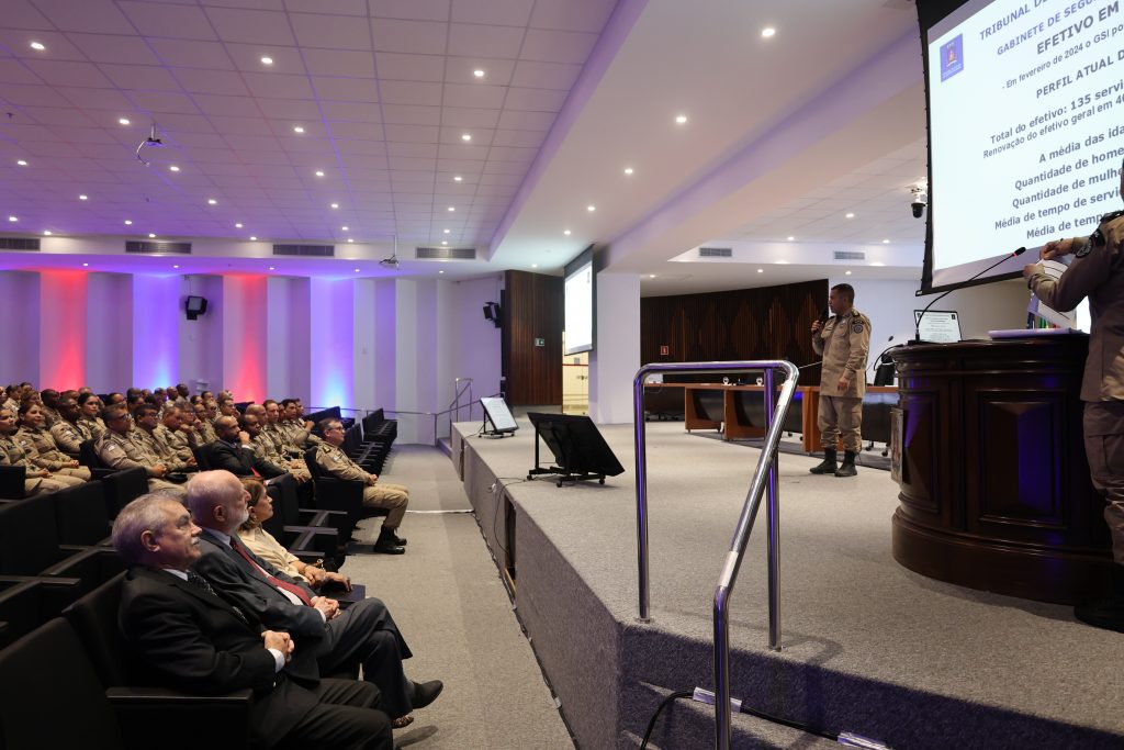 GSI apresenta balanço da gestão e homenageia Desembargadores durante Parada Geral promovida no TJBA