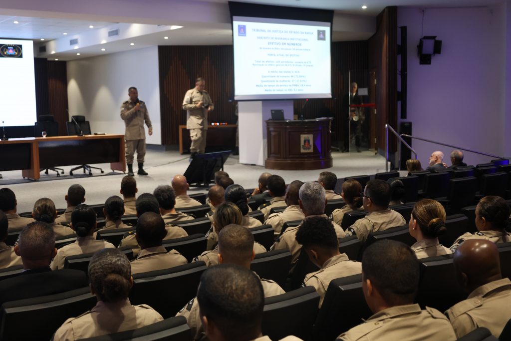 GSI apresenta balanço da gestão e homenageia Desembargadores durante Parada Geral promovida no TJBA