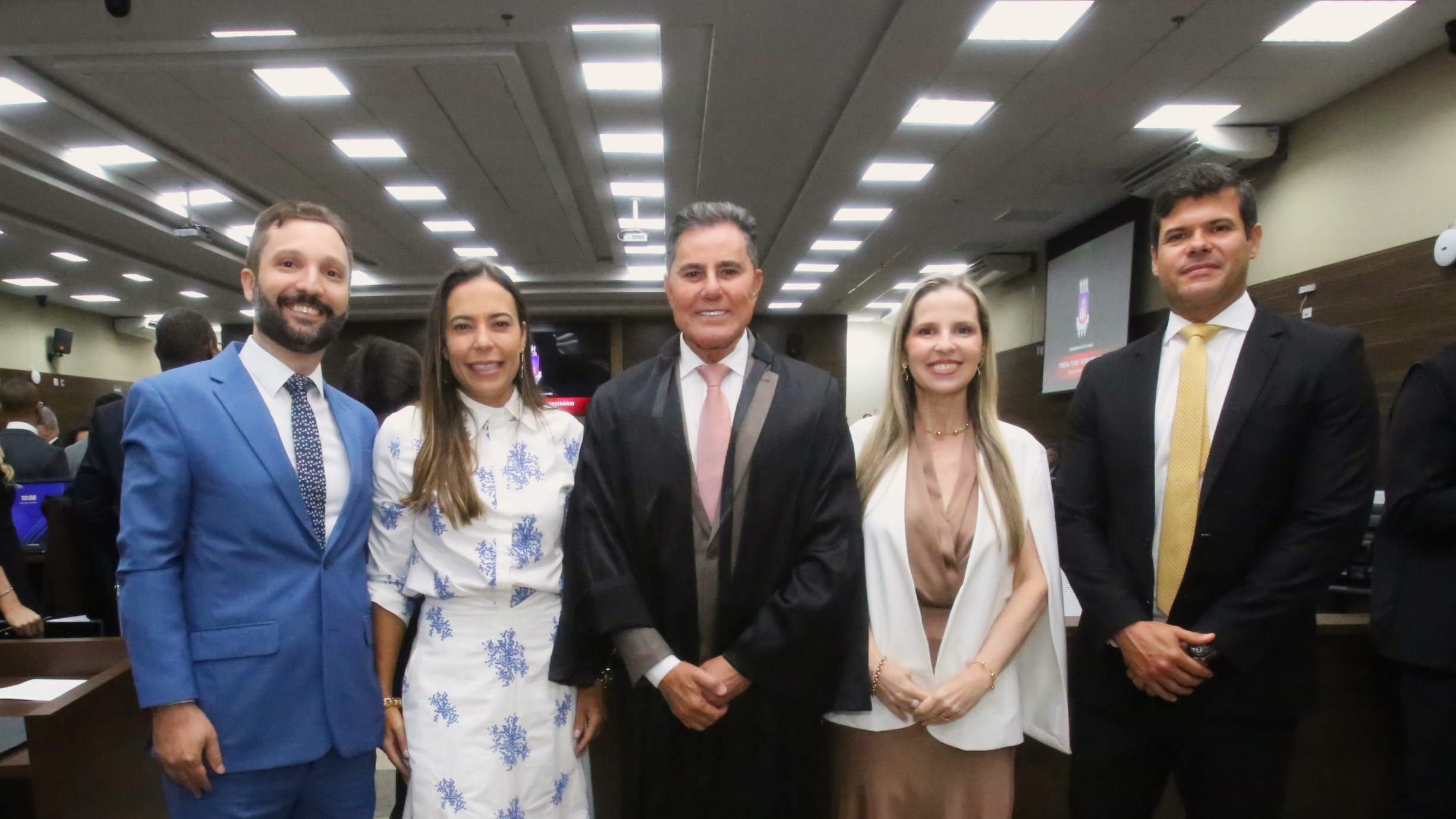 Desembargador José Rotondano nomeia Juízes Assessores Especiais da Presidência e integrantes das Comissões Permanentes em primeira sessão plenária da gestão   